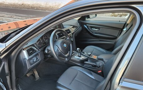 BMW 3 серия, 2017 год, 2 700 000 рублей, 9 фотография