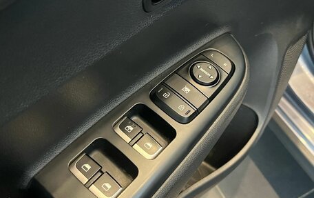 KIA Rio IV, 2018 год, 1 599 000 рублей, 8 фотография