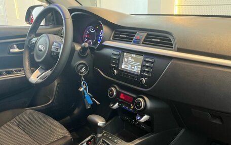 KIA Rio IV, 2018 год, 1 599 000 рублей, 19 фотография