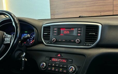 KIA Sportage IV рестайлинг, 2020 год, 2 199 900 рублей, 10 фотография