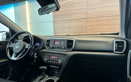 KIA Sportage IV рестайлинг, 2020 год, 2 199 900 рублей, 9 фотография