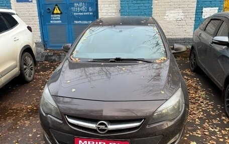 Opel Astra J, 2014 год, 1 100 000 рублей, 1 фотография