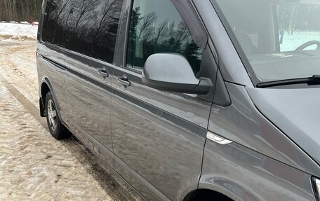 Volkswagen Caravelle T6 рестайлинг, 2018 год, 3 200 000 рублей, 6 фотография
