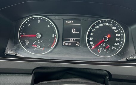 Volkswagen Caravelle T6 рестайлинг, 2018 год, 3 200 000 рублей, 16 фотография