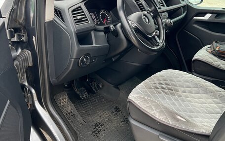 Volkswagen Caravelle T6 рестайлинг, 2018 год, 3 200 000 рублей, 12 фотография