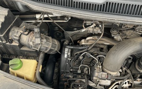 Volkswagen Caravelle T6 рестайлинг, 2018 год, 3 200 000 рублей, 18 фотография