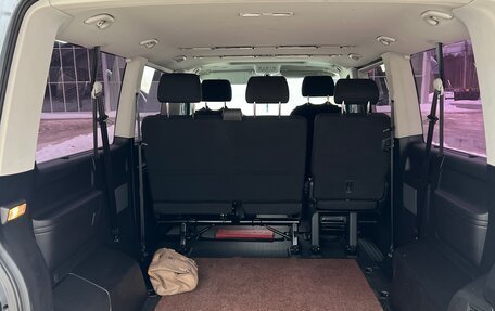 Volkswagen Caravelle T6 рестайлинг, 2018 год, 3 200 000 рублей, 19 фотография