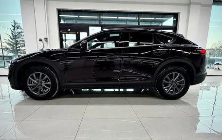 Mazda CX-4, 2023 год, 1 880 777 рублей, 4 фотография