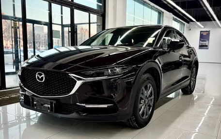 Mazda CX-4, 2023 год, 1 880 777 рублей, 2 фотография