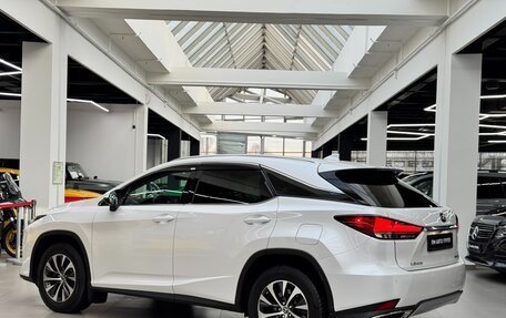 Lexus RX IV рестайлинг, 2021 год, 5 990 000 рублей, 12 фотография