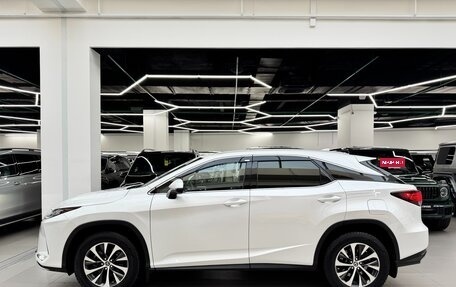 Lexus RX IV рестайлинг, 2021 год, 5 990 000 рублей, 7 фотография