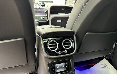 Bentley Bentayga I, 2019 год, 13 690 000 рублей, 26 фотография