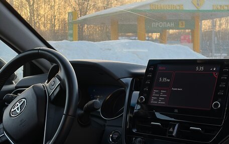 Toyota Camry, 2021 год, 3 480 000 рублей, 10 фотография