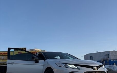 Toyota Camry, 2021 год, 3 480 000 рублей, 8 фотография