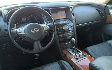 Infiniti QX70, 2017 год, 2 900 000 рублей, 2 фотография