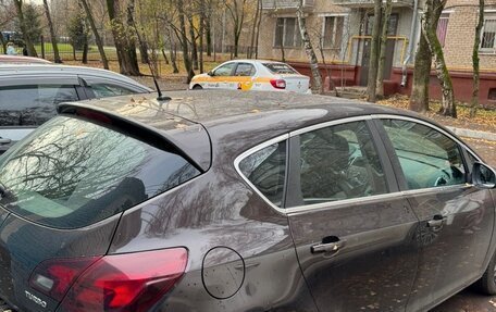 Opel Astra J, 2014 год, 1 100 000 рублей, 3 фотография