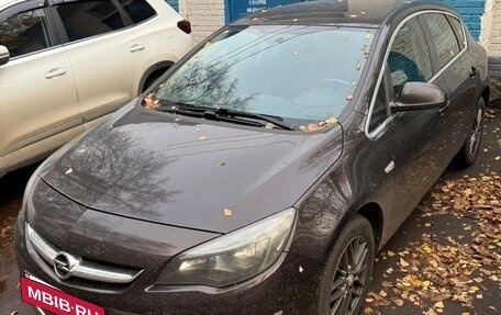 Opel Astra J, 2014 год, 1 100 000 рублей, 4 фотография