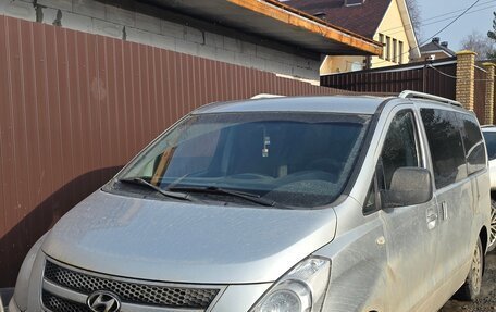 Hyundai H-1 II рестайлинг, 2007 год, 1 250 000 рублей, 2 фотография