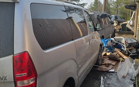 Hyundai H-1 II рестайлинг, 2007 год, 1 250 000 рублей, 8 фотография