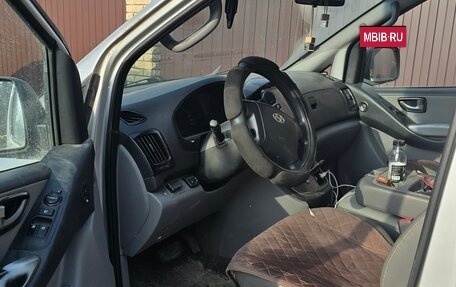 Hyundai H-1 II рестайлинг, 2007 год, 1 250 000 рублей, 3 фотография