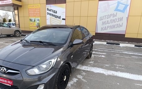 Hyundai Solaris II рестайлинг, 2012 год, 690 000 рублей, 7 фотография