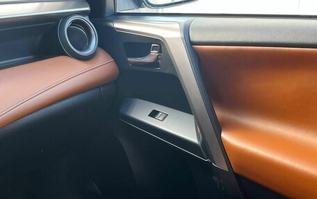 Toyota RAV4, 2017 год, 2 450 000 рублей, 11 фотография