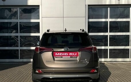 Toyota RAV4, 2017 год, 2 450 000 рублей, 3 фотография