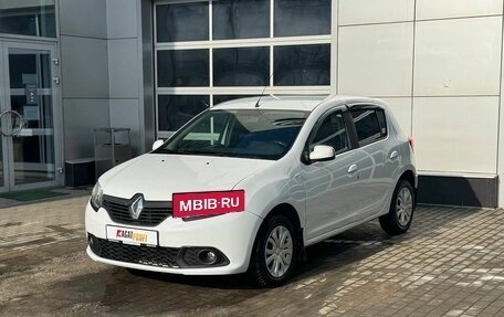 Renault Sandero II рестайлинг, 2016 год, 600 000 рублей, 3 фотография
