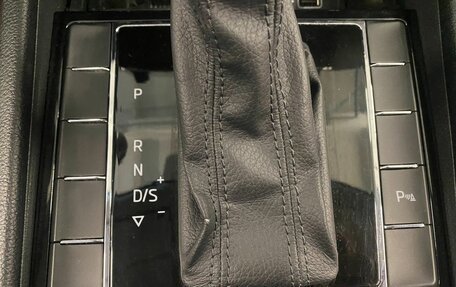 Skoda Superb III рестайлинг, 2019 год, 2 149 000 рублей, 30 фотография