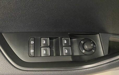 Skoda Superb III рестайлинг, 2019 год, 2 149 000 рублей, 37 фотография