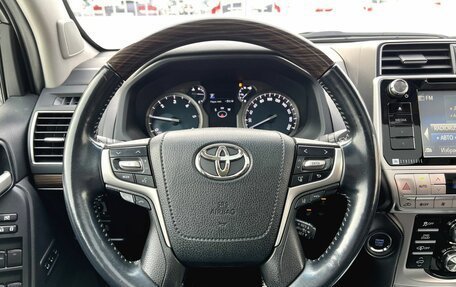 Toyota Land Cruiser Prado 150 рестайлинг 2, 2017 год, 4 950 000 рублей, 11 фотография