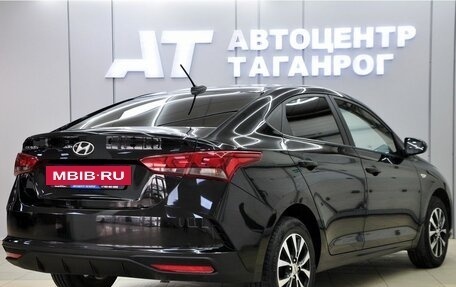 Hyundai Solaris II рестайлинг, 2021 год, 1 799 000 рублей, 4 фотография