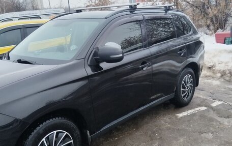 Mitsubishi Outlander III рестайлинг 3, 2012 год, 1 300 000 рублей, 1 фотография