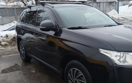 Mitsubishi Outlander III рестайлинг 3, 2012 год, 1 300 000 рублей, 3 фотография