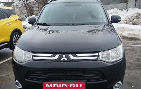 Mitsubishi Outlander III рестайлинг 3, 2012 год, 1 300 000 рублей, 2 фотография