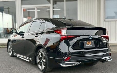 Toyota Prius IV XW50, 2023 год, 2 100 000 рублей, 8 фотография