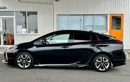 Toyota Prius IV XW50, 2023 год, 2 100 000 рублей, 9 фотография