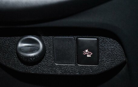 Toyota Vitz, 2019 год, 1 229 000 рублей, 15 фотография