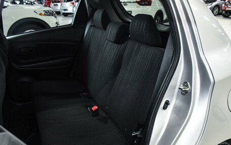 Toyota Vitz, 2019 год, 1 229 000 рублей, 7 фотография