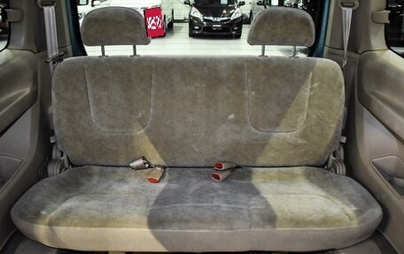 Nissan Serena II, 2002 год, 599 000 рублей, 12 фотография