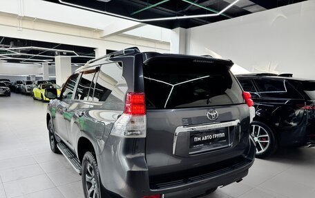 Toyota Land Cruiser Prado 150 рестайлинг 2, 2013 год, 3 090 000 рублей, 5 фотография