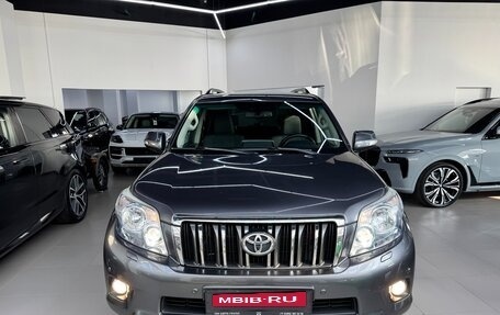 Toyota Land Cruiser Prado 150 рестайлинг 2, 2013 год, 3 090 000 рублей, 2 фотография