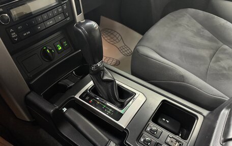 Toyota Land Cruiser Prado 150 рестайлинг 2, 2013 год, 3 090 000 рублей, 20 фотография