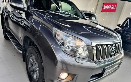 Toyota Land Cruiser Prado 150 рестайлинг 2, 2013 год, 3 090 000 рублей, 9 фотография