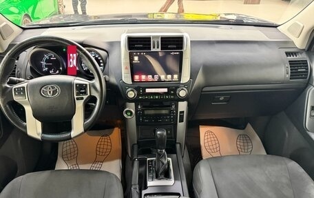 Toyota Land Cruiser Prado 150 рестайлинг 2, 2013 год, 3 090 000 рублей, 12 фотография