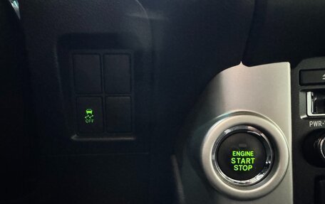 Toyota Land Cruiser Prado 150 рестайлинг 2, 2013 год, 3 090 000 рублей, 29 фотография