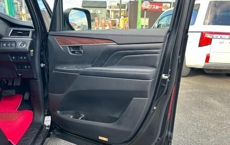 Mitsubishi Delica D:5 I, 2022 год, 2 898 000 рублей, 15 фотография