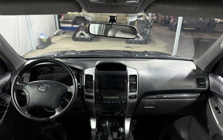 Toyota Land Cruiser Prado 120 рестайлинг, 2008 год, 2 499 000 рублей, 10 фотография