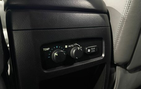 Toyota Land Cruiser Prado 120 рестайлинг, 2008 год, 2 499 000 рублей, 20 фотография