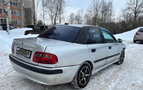 Mitsubishi Carisma I, 2002 год, 138 000 рублей, 3 фотография